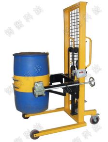 食品車間高效精準(zhǔn)的得力助手 電動(dòng)油桶秤與配料秤解析